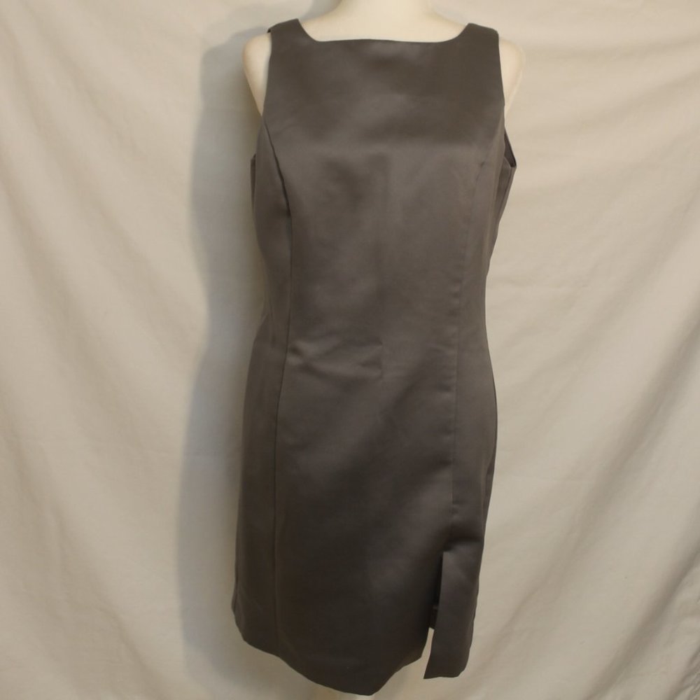 PATRICK COLLECTION Formal Dress Size 8 Gray Square Neck Knee Length Bodycon